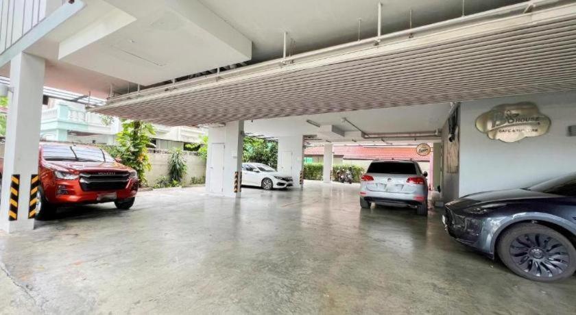Bb House Mini Suite Hotel Bangkok Luaran gambar